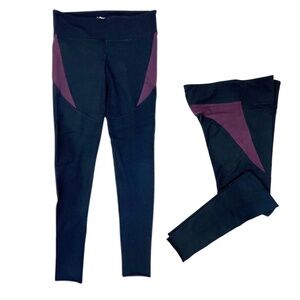 NWOT TNA by Aritzia Color Block Legging Sz S